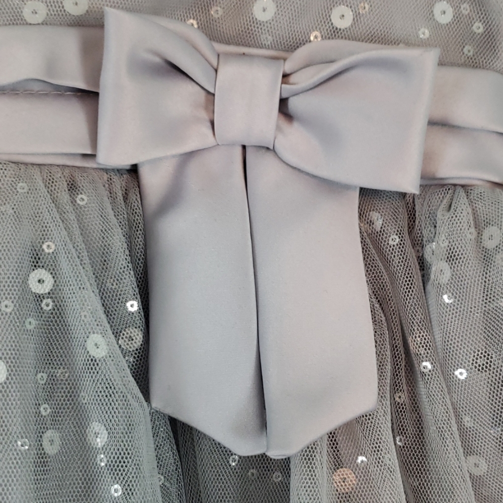 Nanette Lepore grey sequin bow dress - Picture 2 of 7